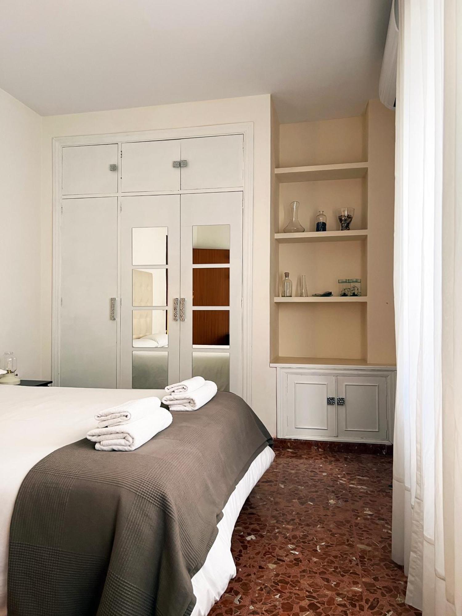 Apartment Wall Center - Aloha Sevilla Dış mekan fotoğraf
